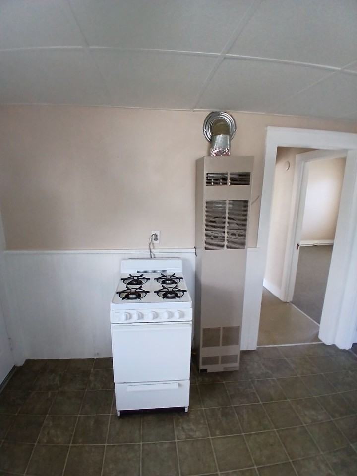 60 Green Street - Photo 2 of 19
