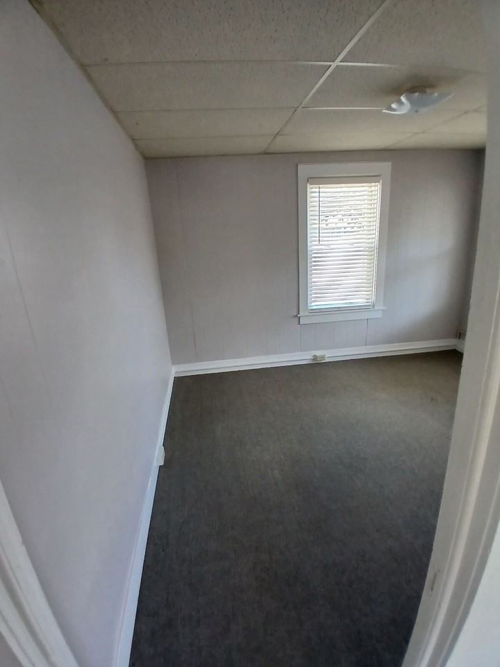 60 Green Street - Photo 3 of 19