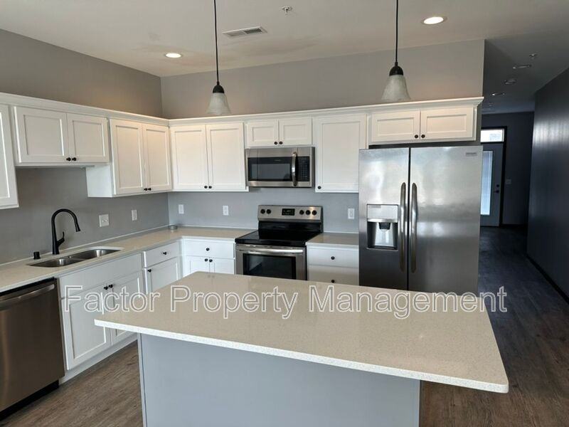 621 Prairie Rose Trl - Photo 3 of 11
