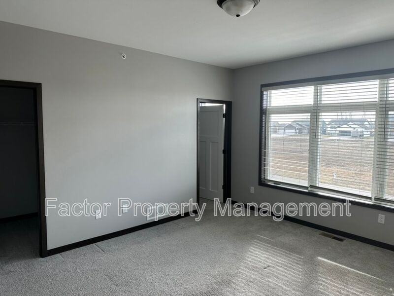 621 Prairie Rose Trl - Photo 7 of 11