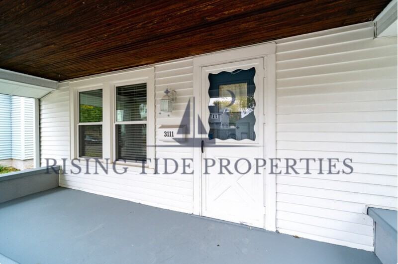 3111 Elliot Ave - Photo 2 of 22