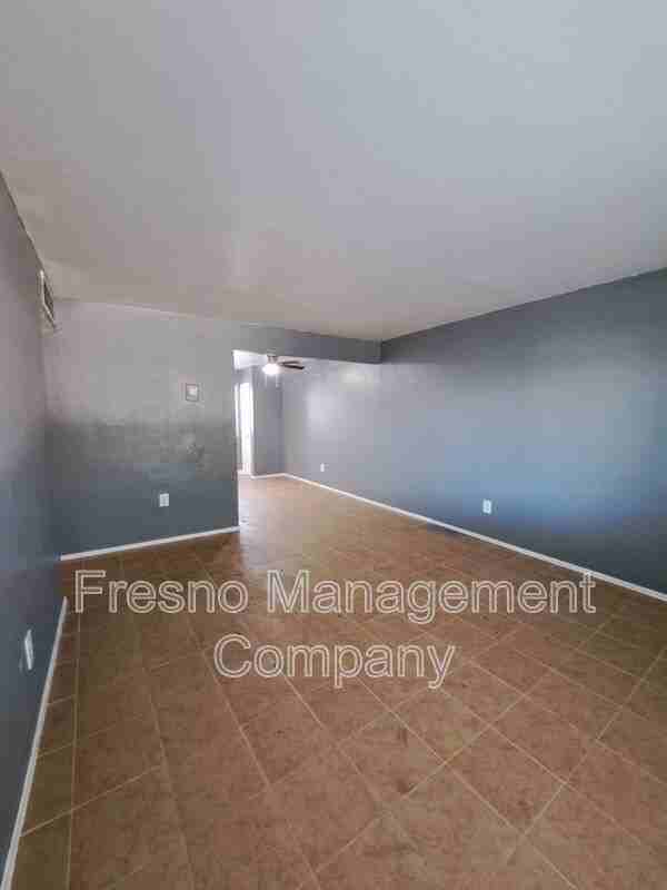 4082 E Woodward Ave #101 - Photo 3 of 12