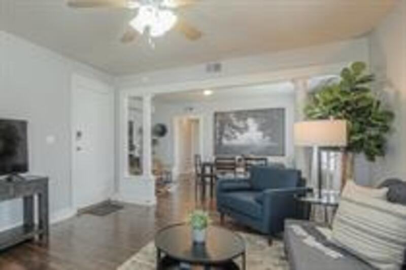3833 Central St - Photo 7 of 17