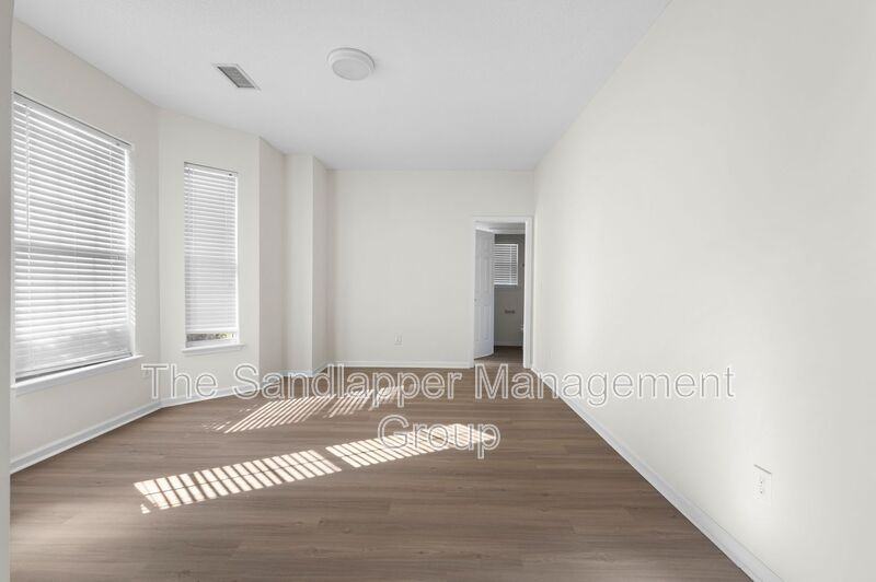 5078 Weatherstone Road - Photo 3 of 21