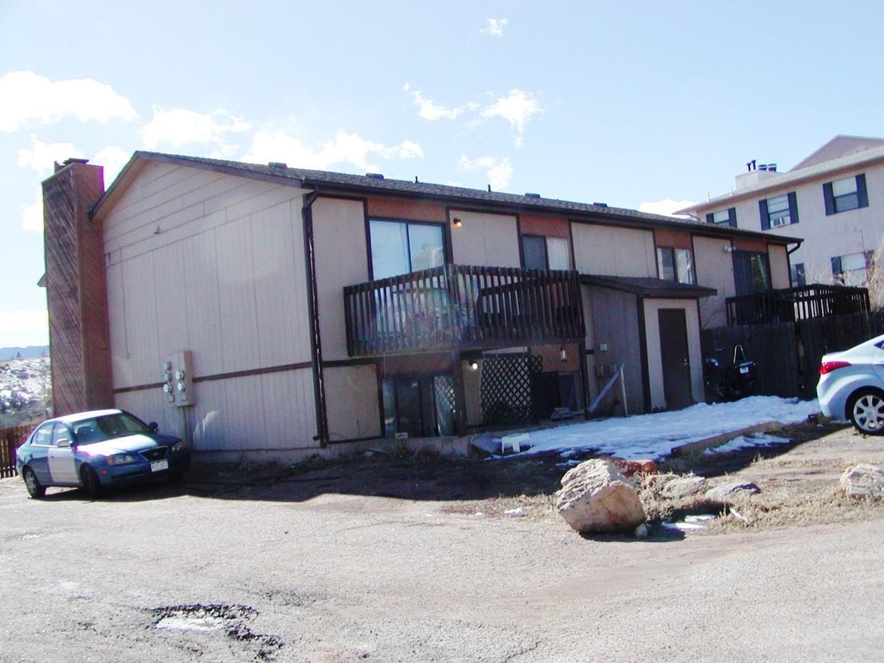 2432 Allegheny Dr - Photo 3 of 9