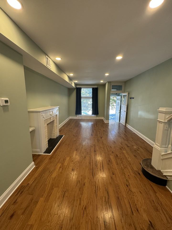 809 N Luzerne Ave - Photo 4 of 14