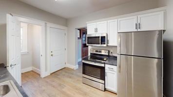 featured image of 711 N 9th St