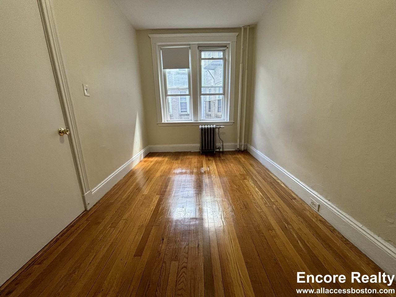 275 Park Dr #30 - Photo 4 of 7