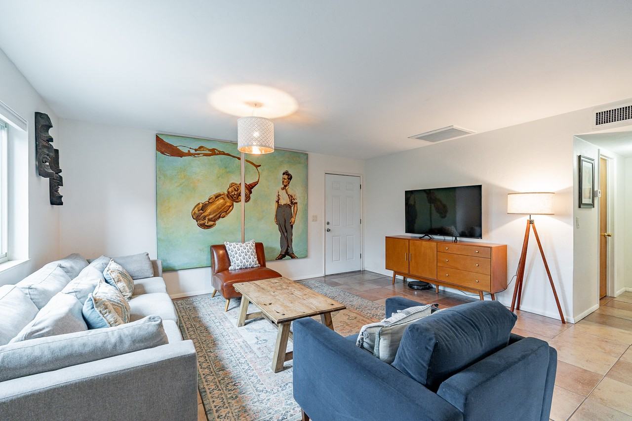 1619 E Mitchell St #NA - Photo 2 of 26