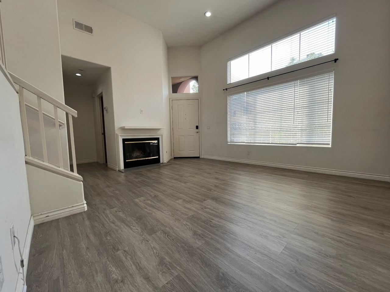 305 Marinella Aisle #305 - Photo 2 of 20