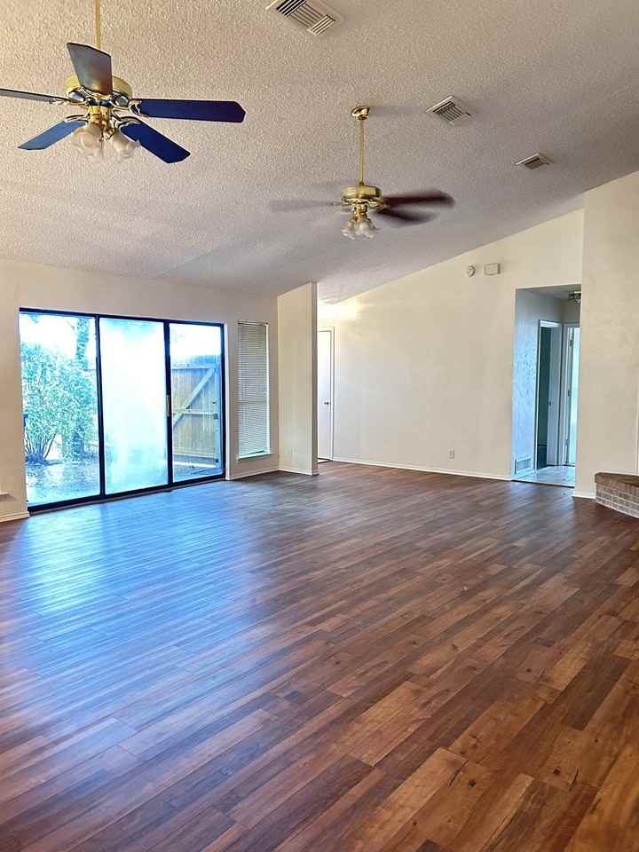 2200 Canterbury Ct #NA - Photo 3 of 19