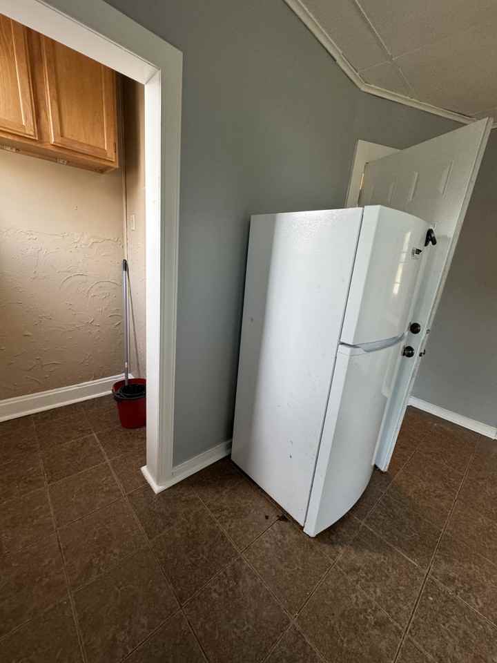 794 Edmund Ave #2 - Photo 2 of 8