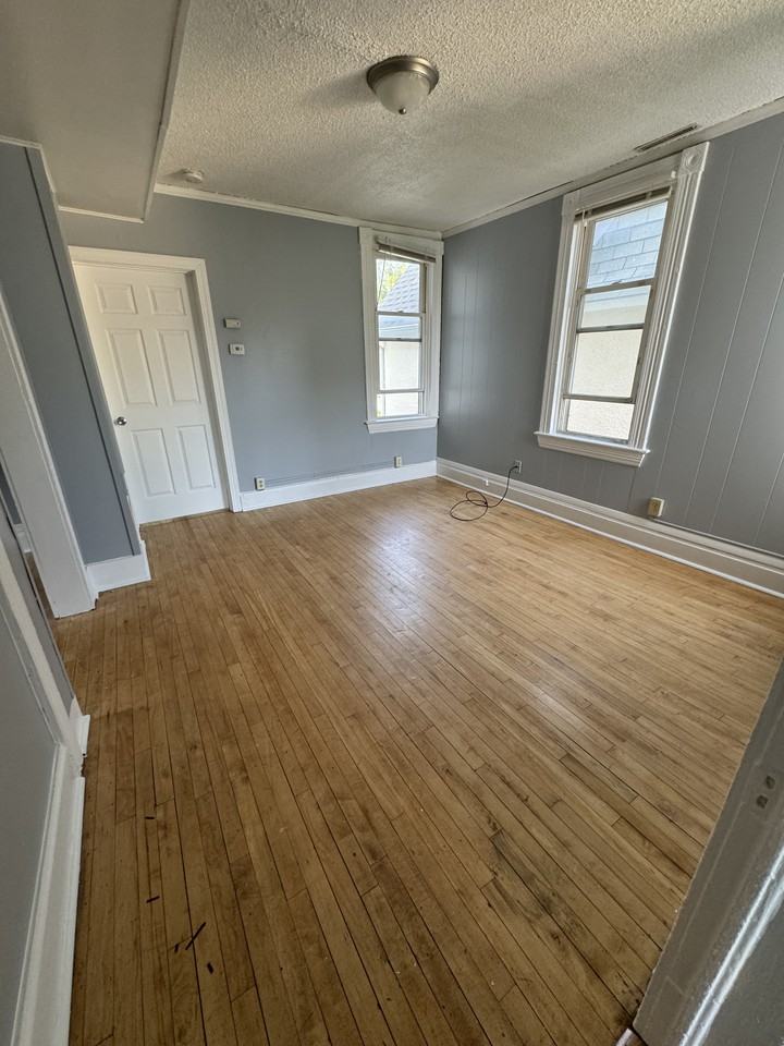 794 Edmund Ave #2 - Photo 6 of 8