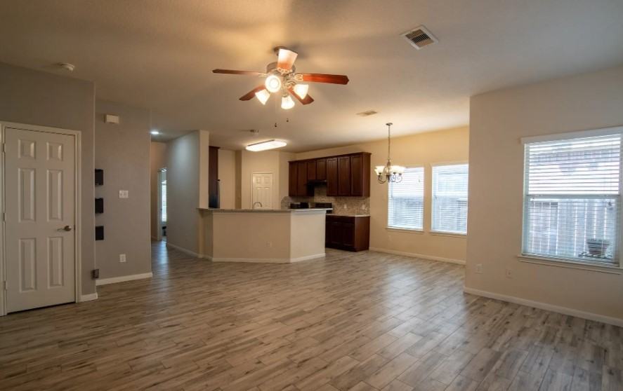 491 Oak Chase Dr #NA - Photo 5 of 9
