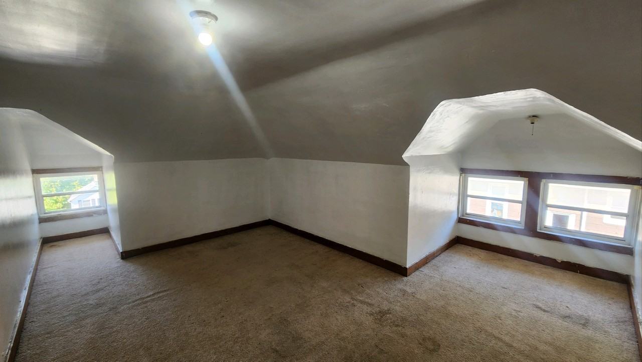524 Monmouth Blvd #524 - Photo 7 of 10