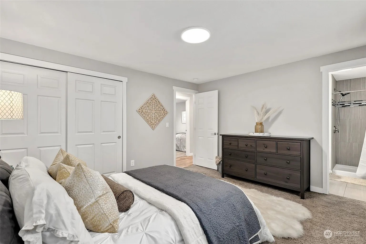 1652 Index Ave Se #NA - Photo 2 of 10