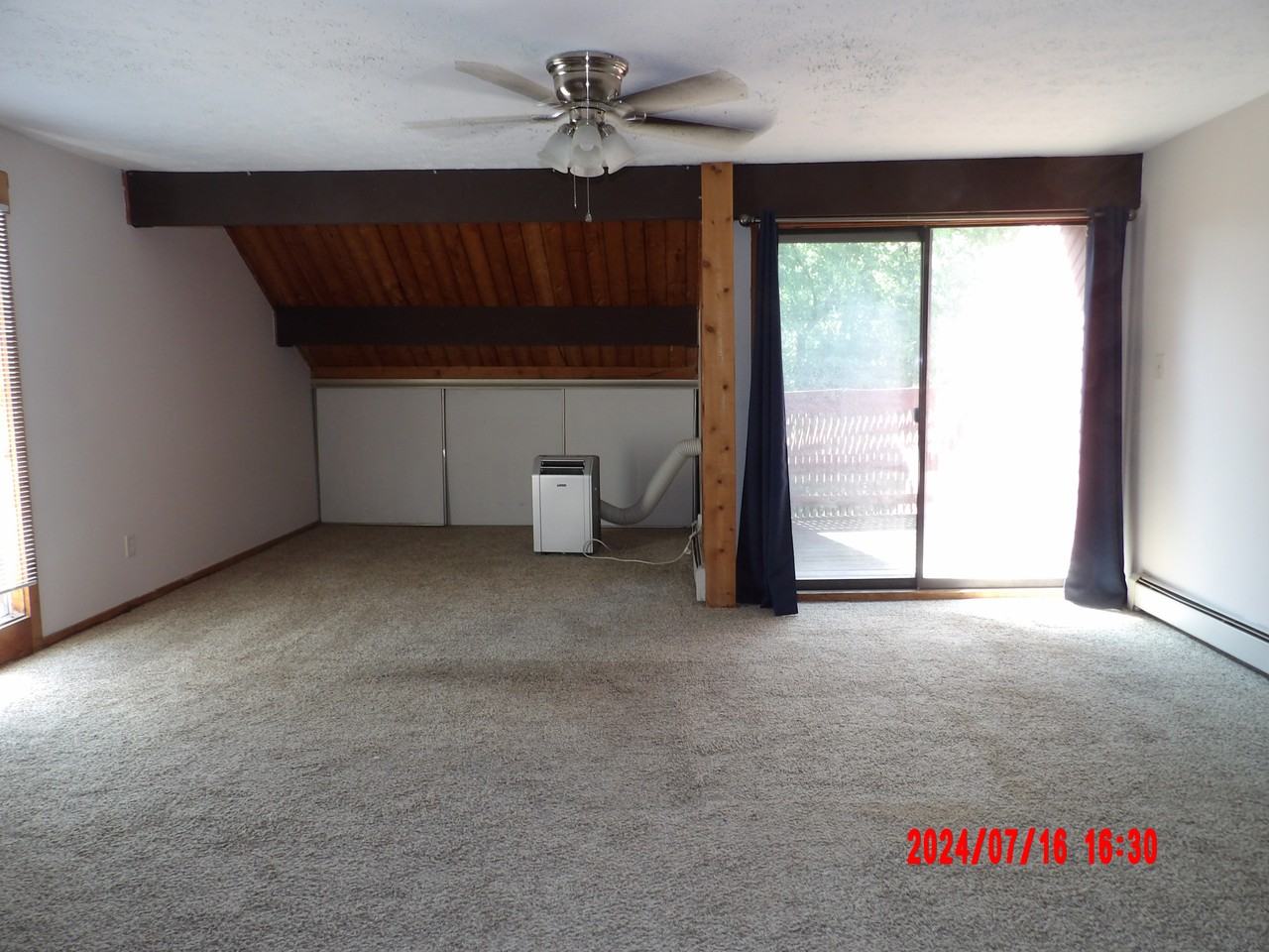 1561 Treetop Trl #A - Photo 3 of 35