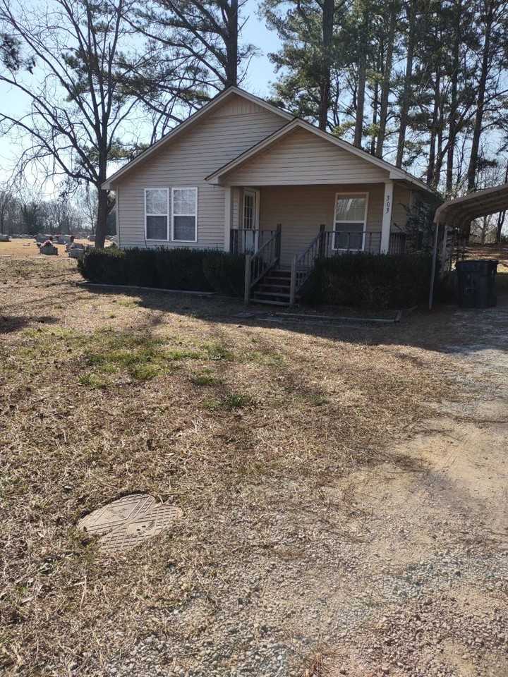 303 S King St #NA - Photo 3 of 8