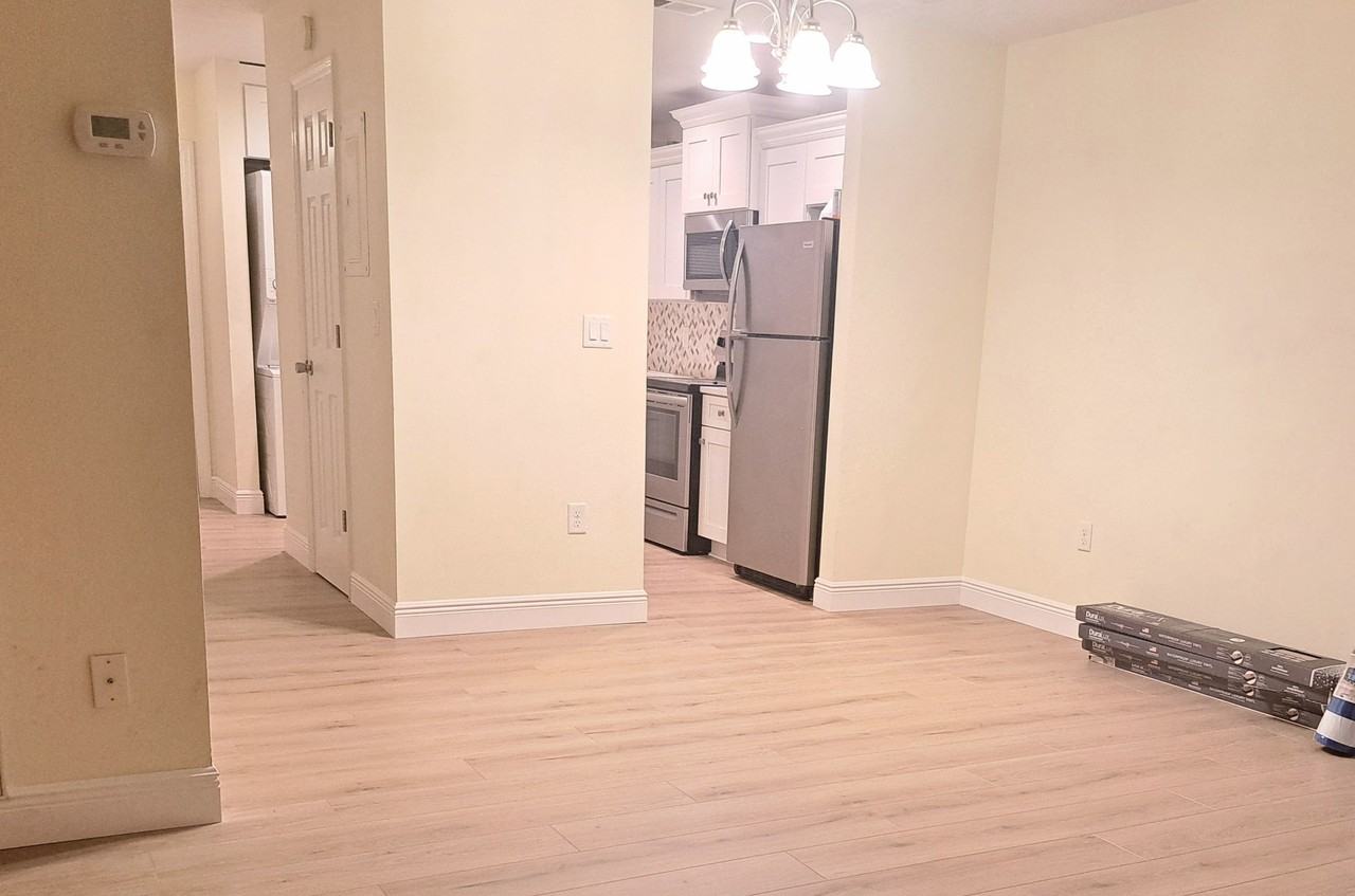 1920 East Edgewood Drive #Q5 - Photo 4 of 21