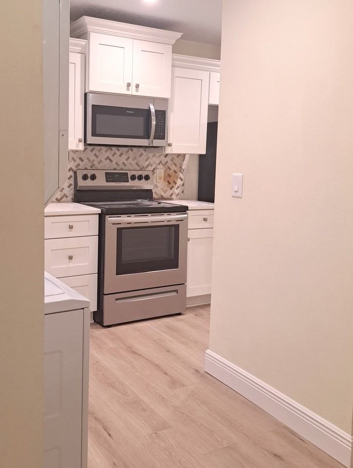 1920 East Edgewood Drive #Q5 - Photo 3 of 21