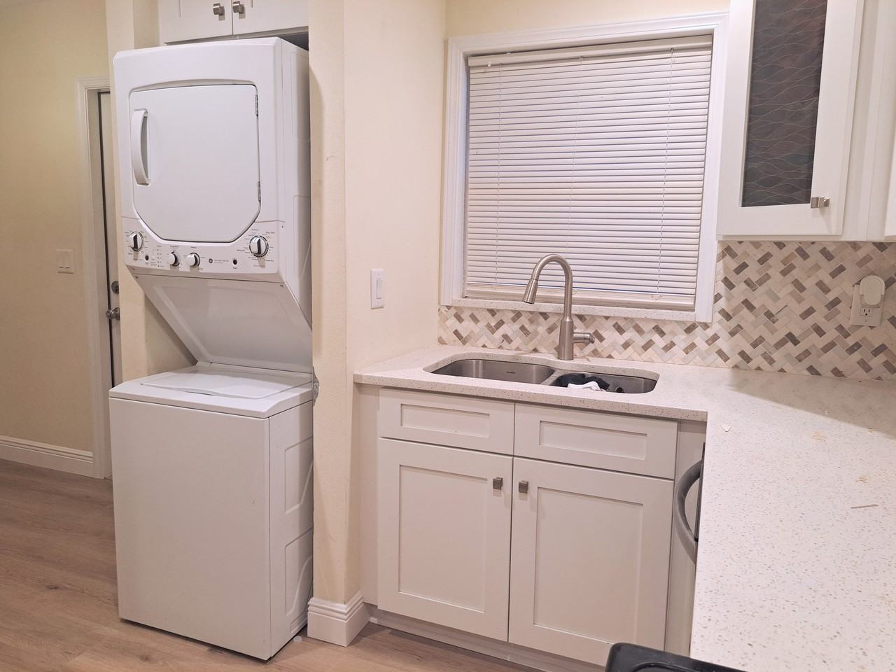 1920 East Edgewood Drive #Q5 - Photo 2 of 21