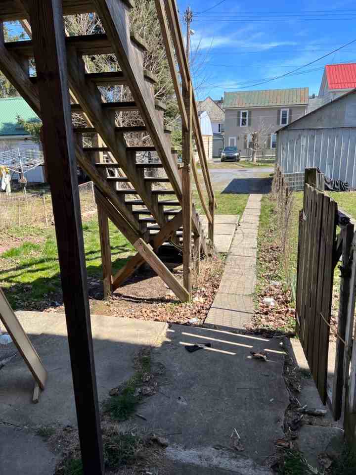 80 Logan Street - Photo 2 of 2