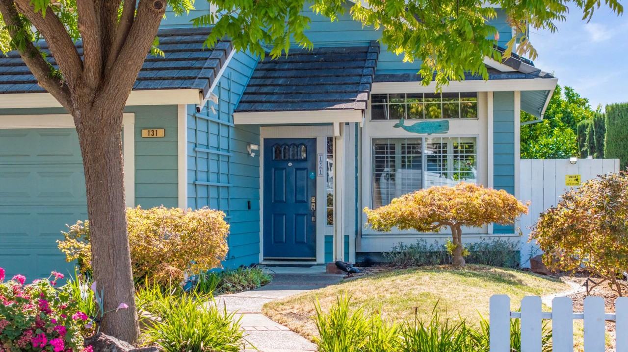 131 Humphrey Ln - Photo 3 of 50