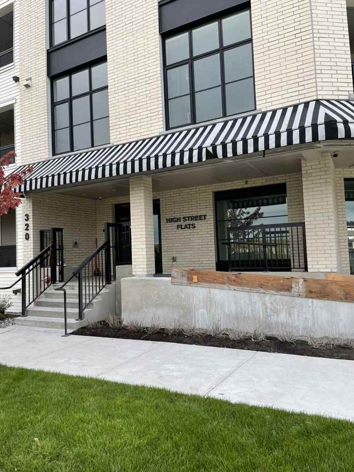 320 Ridge St - Photo 3 of 17