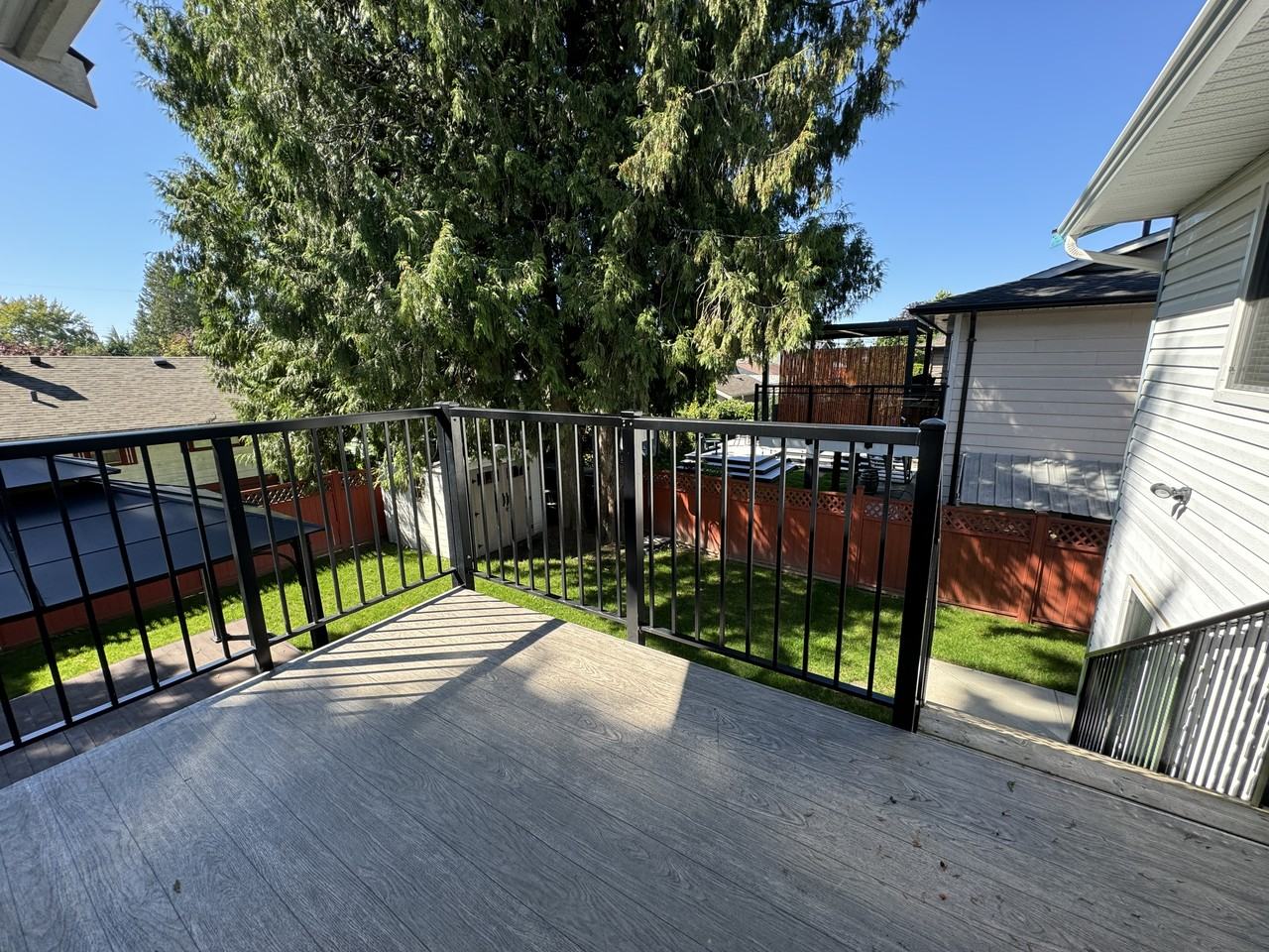 22988 Cliff Avenue - Photo 2 of 24
