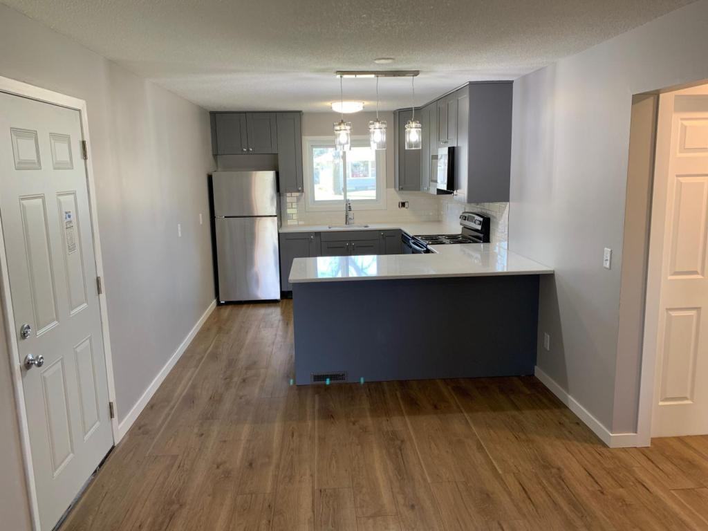 3343 Langly Ct N - Photo 3 of 10