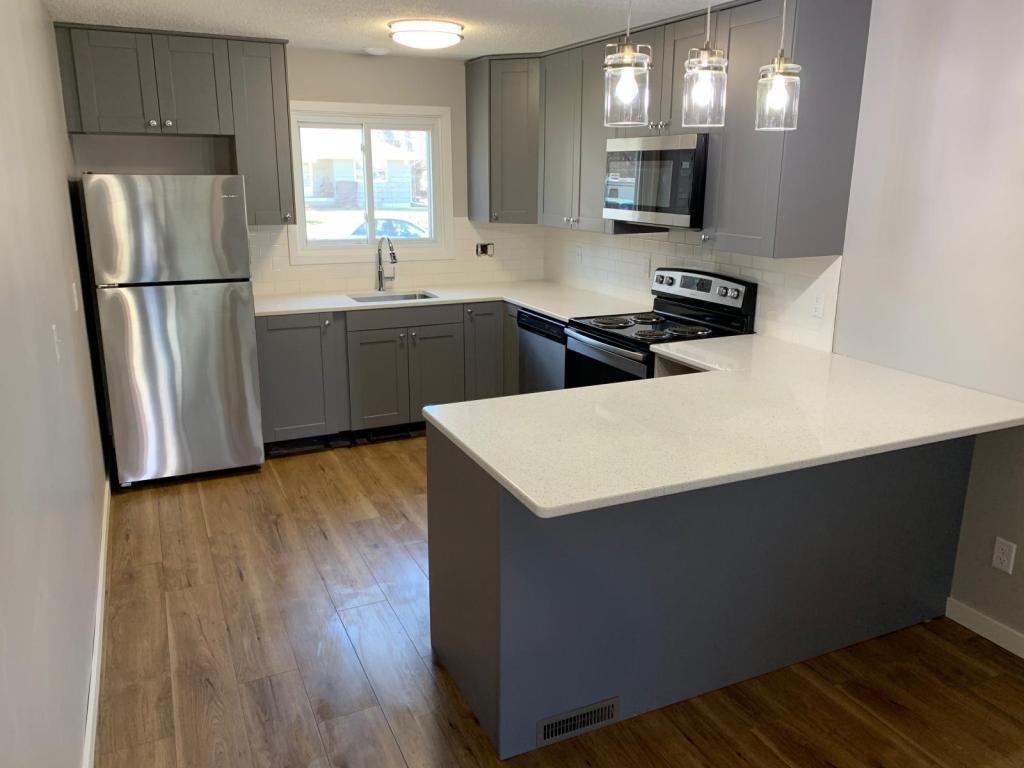 3343 Langly Ct N - Photo 4 of 10