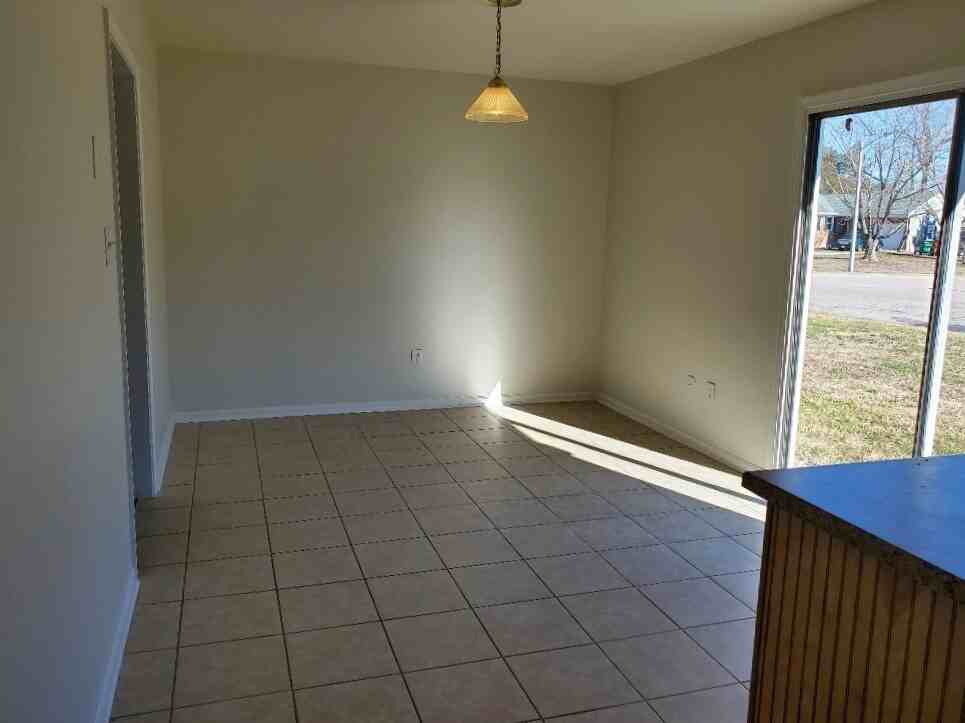 3372 Normandy Dr - Photo 3 of 14