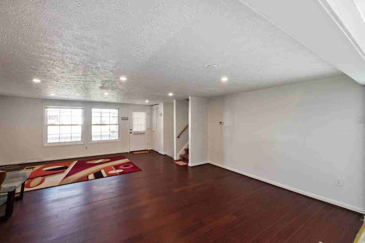 6225 Wilmington Dr - Photo 2 of 25