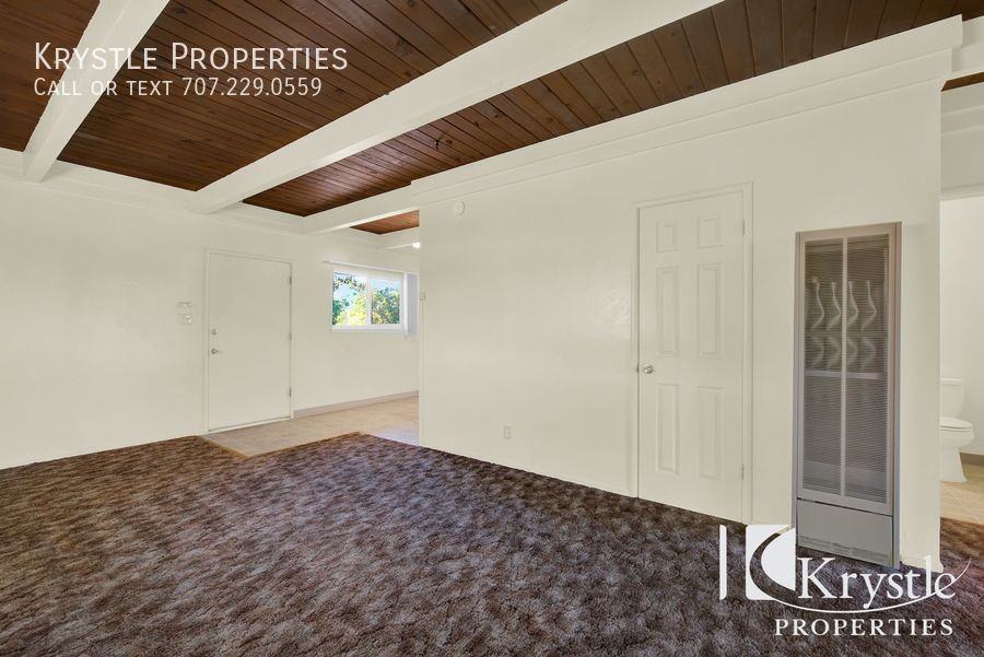 69 Mosswood Ave - Photo 3 of 18