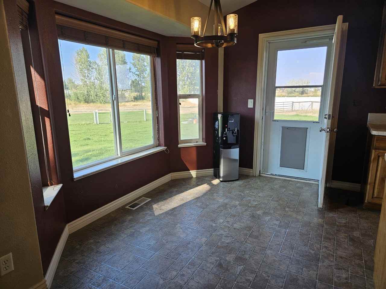 4007 E 66 N #NA - Photo 4 of 32