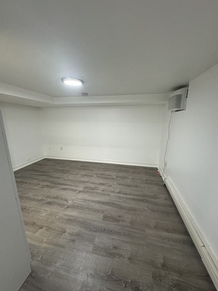 55 Shadow Grove Ln #1 - Photo 3 of 16