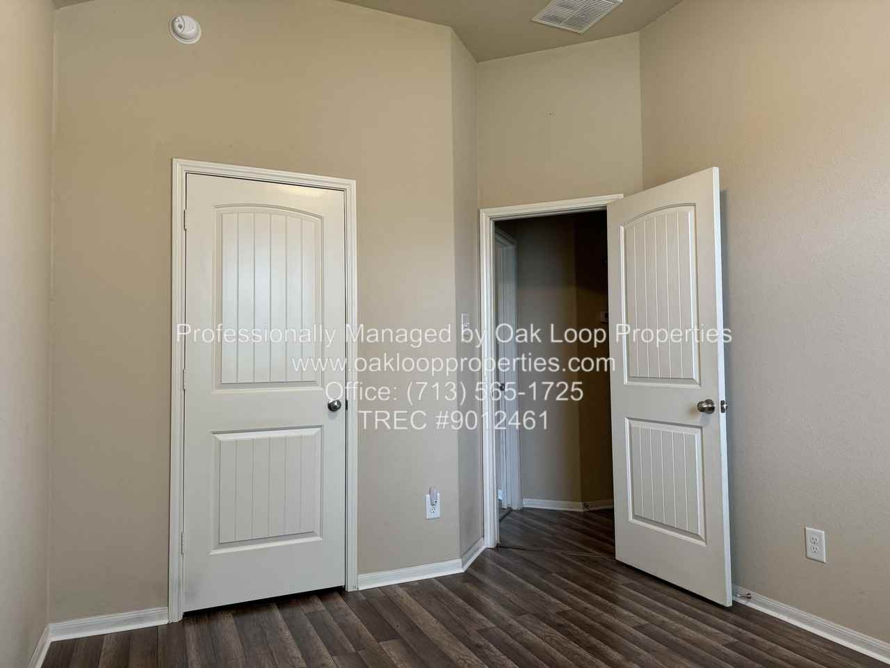 21614 Alexandria Forest Court - Photo 6 of 11