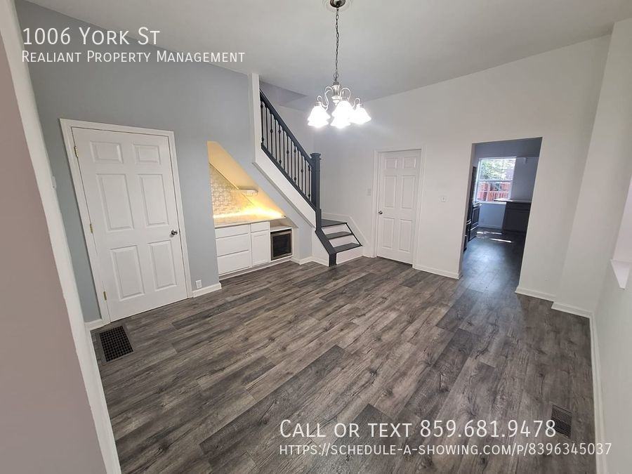 1006 York St - Photo 3 of 25