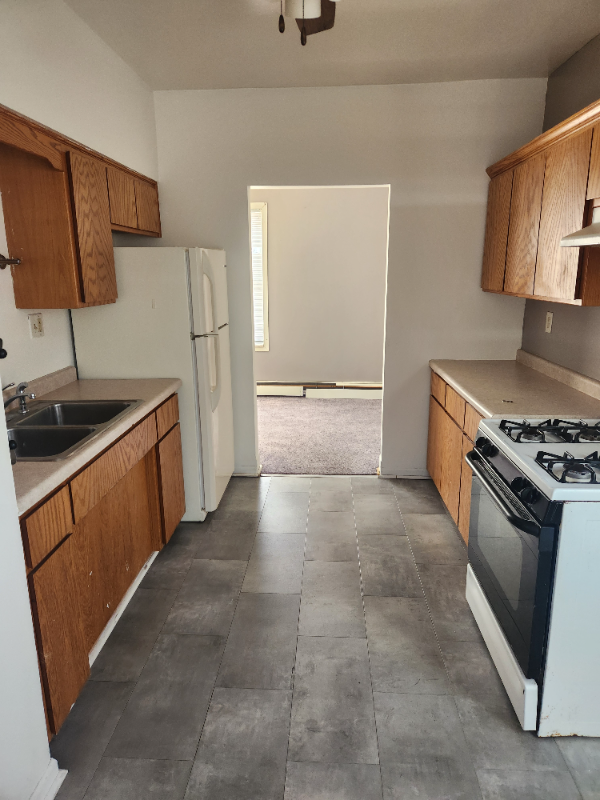 2003 1/2 Lincoln Ave #1-2 - Photo 2 of 7