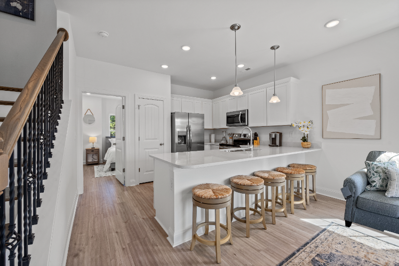 404 6th Ave N - Photo 2 of 20