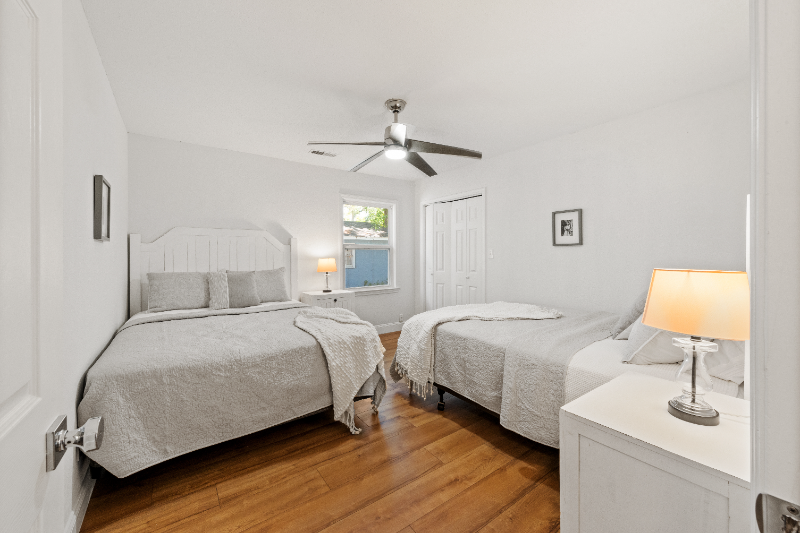 405 11th Ave S - Photo 5 of 19