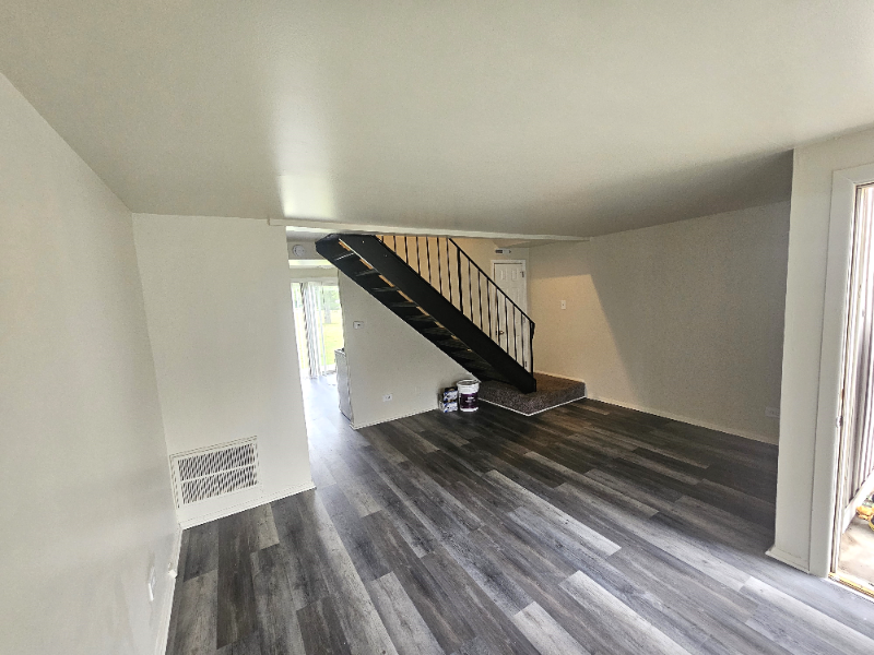 964 Morningside Dr - Photo 3 of 11