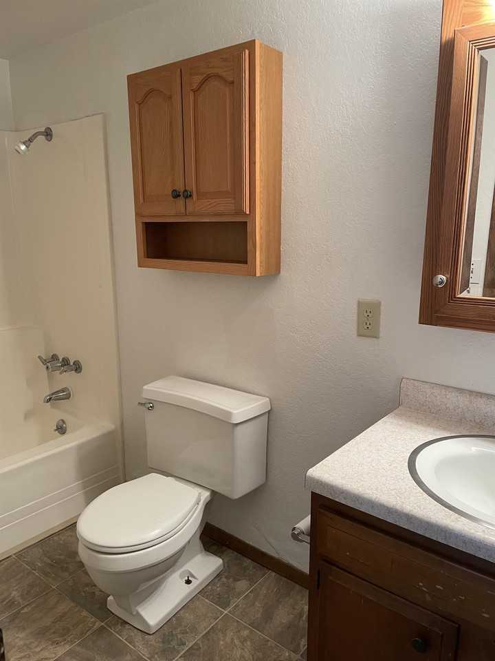 2223 Woodland Dr. - Photo 3 of 5