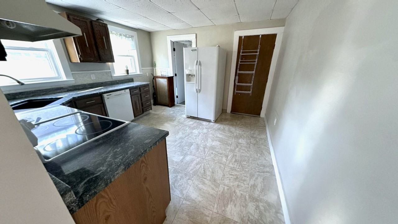 14 Dow Street, Unit 2 - Photo 7 of 22