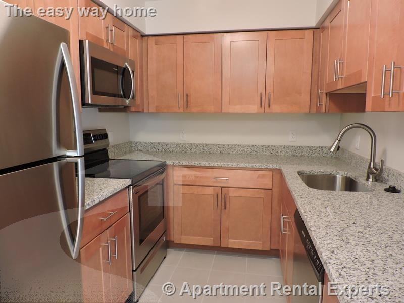 632 Massachusetts Ave #403 - Photo 5 of 14