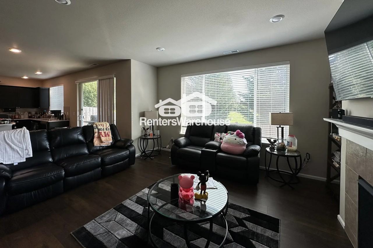 1321 28th St Nw - Photo 2 of 24