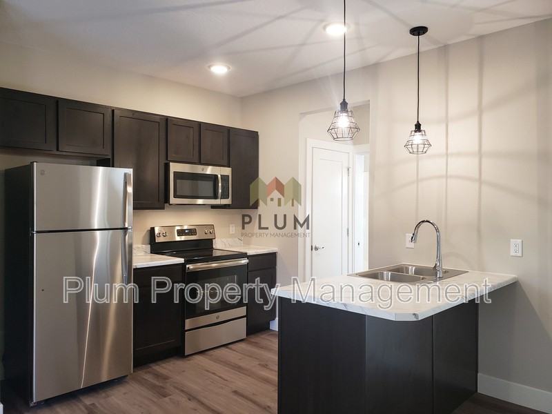 808 Prince St #104 - Photo 4 of 15