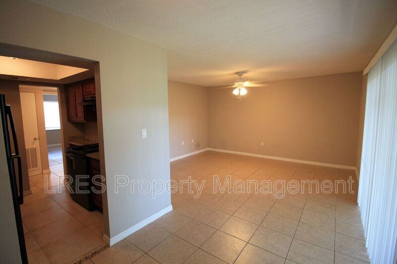 4723 S Texas Ave - Photo 7 of 17