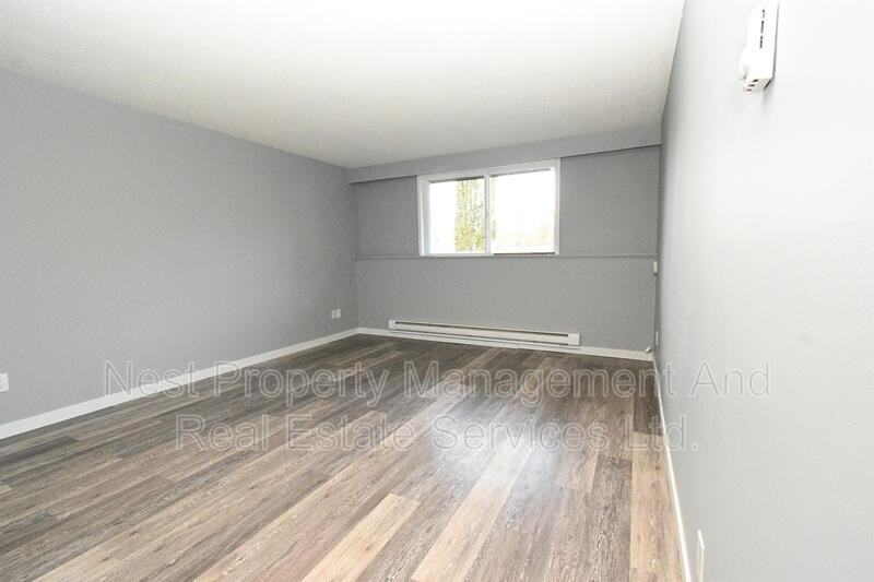 776 Vaughan St #105 - Photo 3 of 10