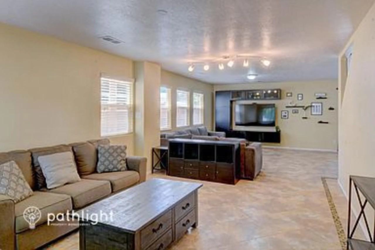 1843 Black Gold St Se - Photo 3 of 17